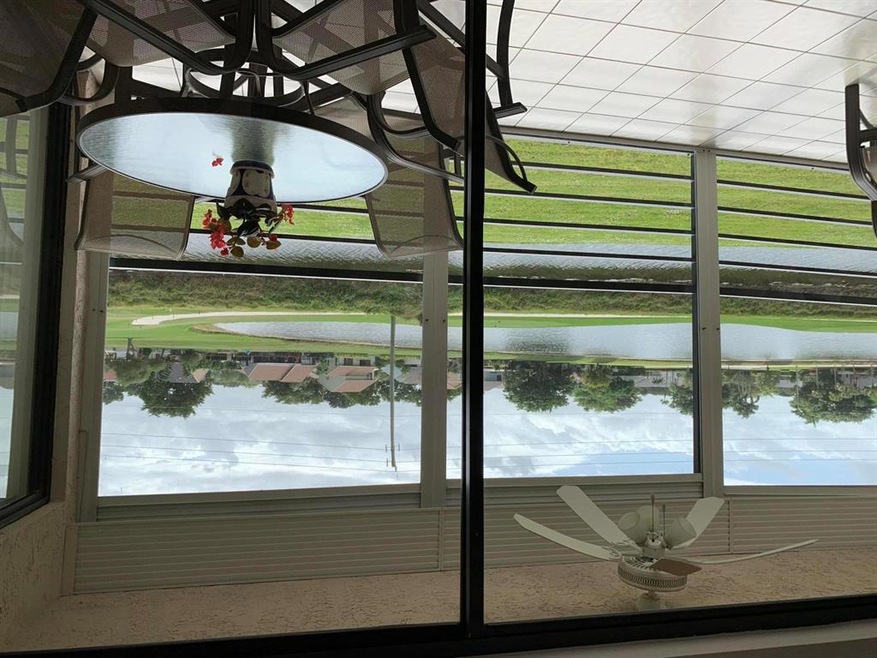 Spectacular golf & water view