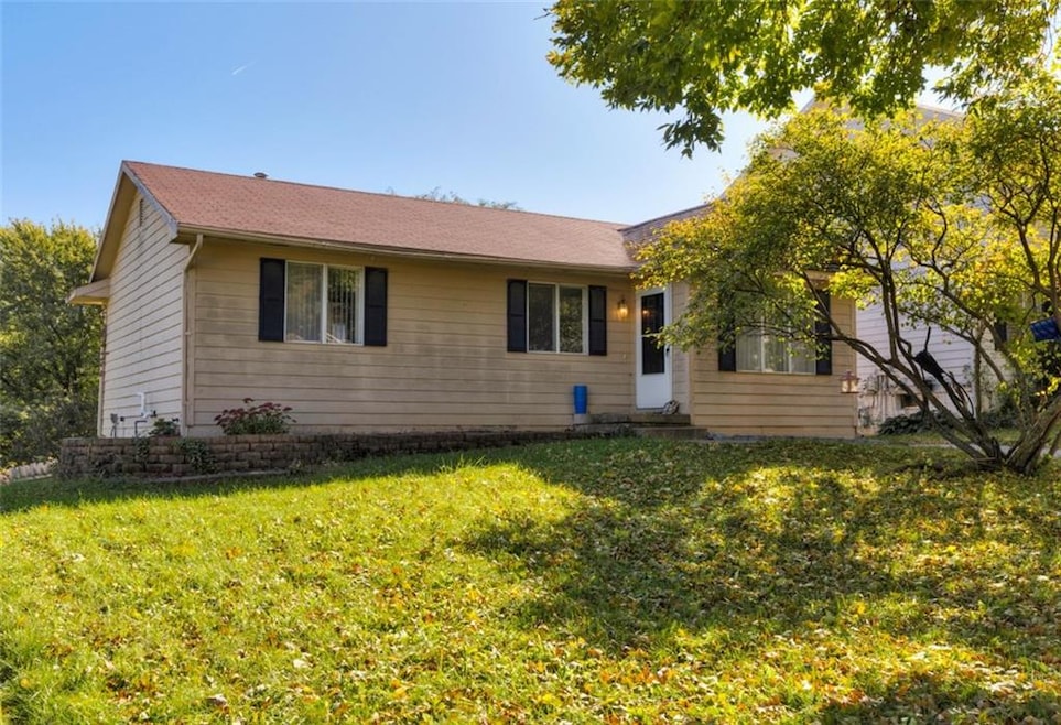 2511 SE 18th Ct, Des Moines, IA 50320 - photo 1