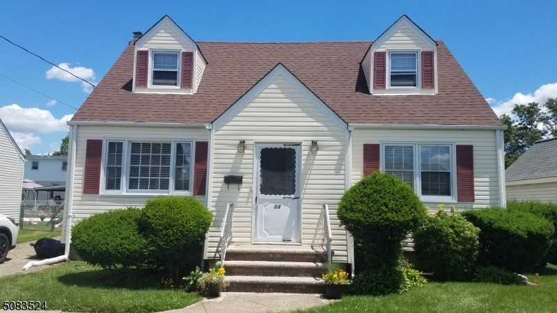 13 Beech St, Elmwood Park, NJ 07407 - photo 1