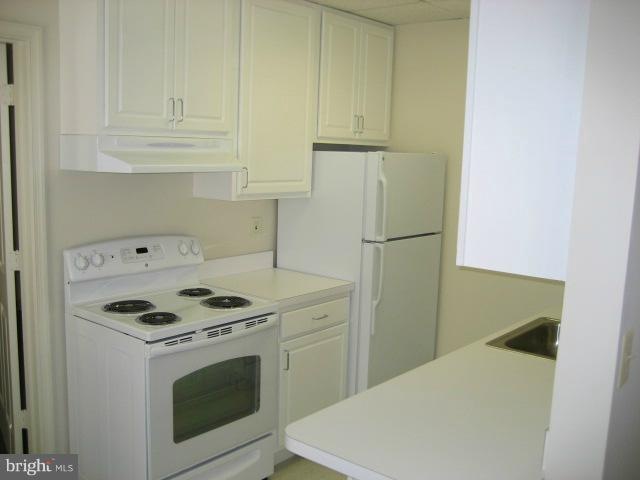 525 Main St unit 401, Laurel, MD 20707 - photo 1