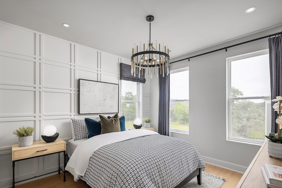 832 42nd Ave N, Nashville, TN 37209 - photo 1