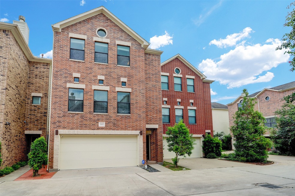 3665 Main Plaza Dr, Houston, TX 77025 - photo 1