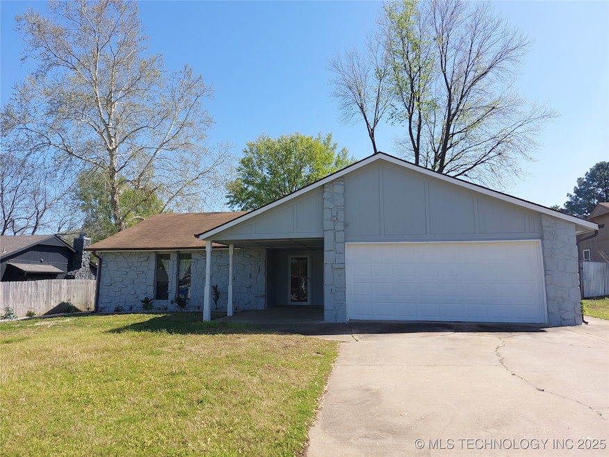 213 W Los Angeles St, Broken Arrow, OK 74011 - photo 1