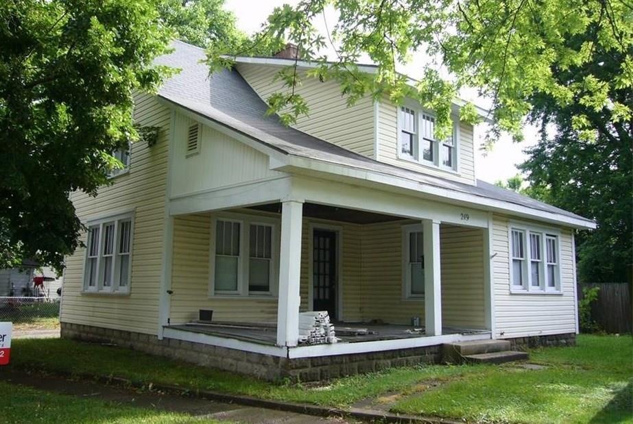 249 Johnson Ave, Franklin, IN 46131 - photo 1