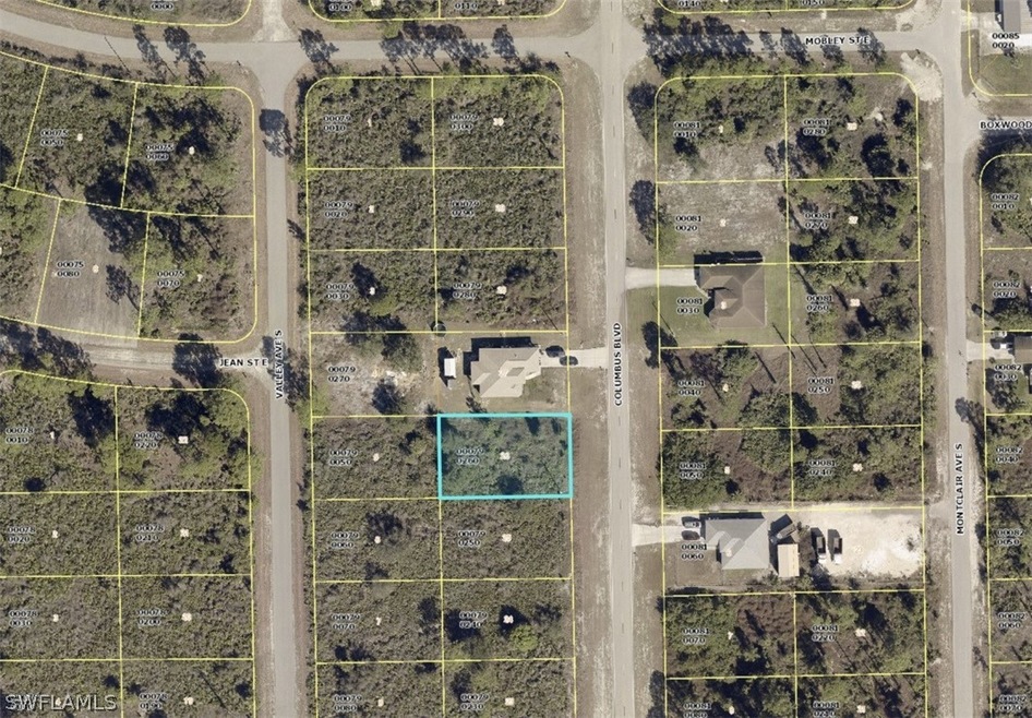 640 Columbus Blvd S, Lehigh Acres, FL 33974 - photo 1