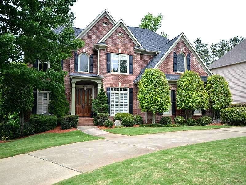 Exterior Front. CLICK the HomeScenes.com Virtual T