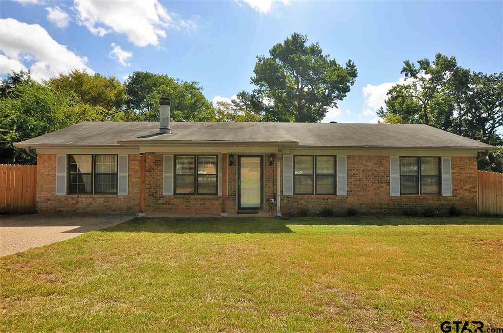 10613 Rolling Pines Dr, Tyler, TX 75707 - photo 1