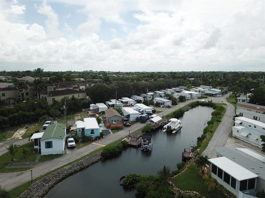 31 S Loafing St, Hypoluxo, FL 33462 - photo 1