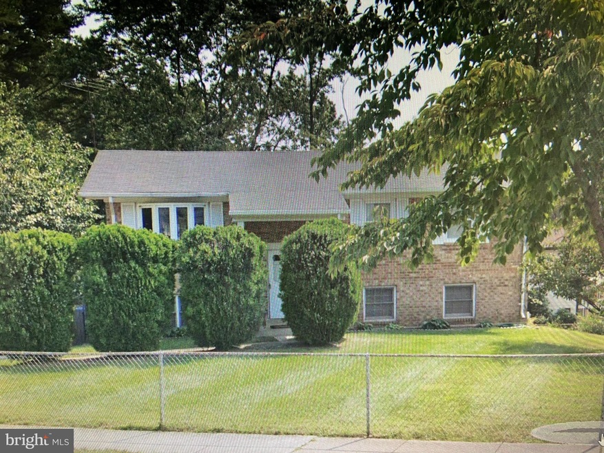 9201 Utica Place, Springdale, MD 20774 - photo 1