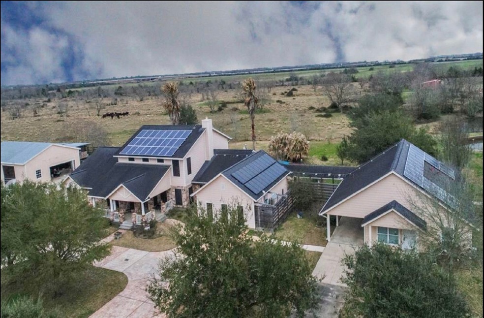 39102 Highway 290 Business, Waller, TX 77484 - photo 1