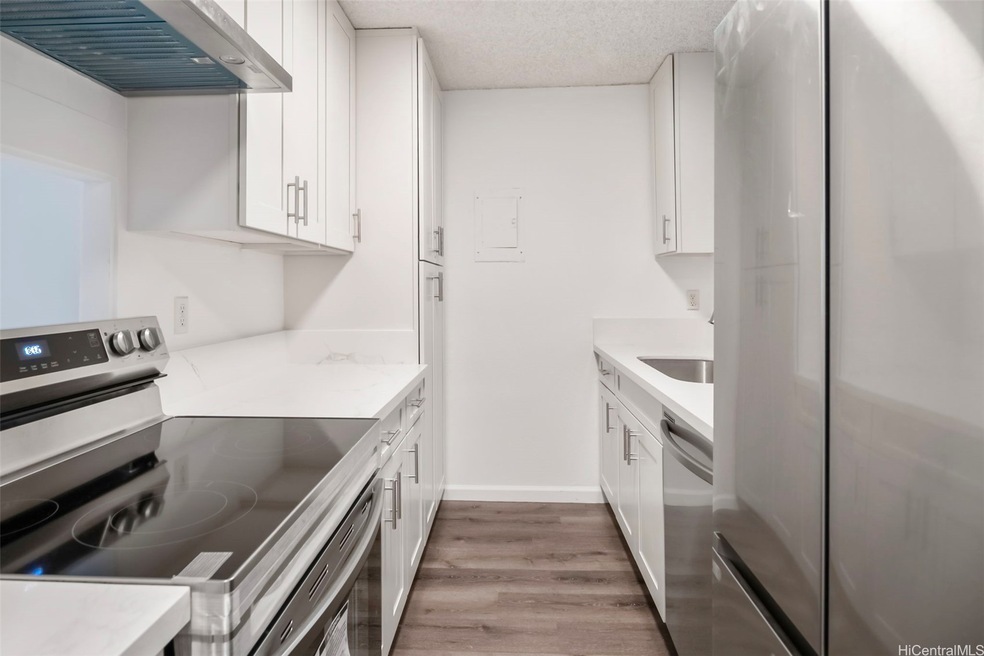 Hale Luana unit 204, Honolulu, HI 96826 - photo 1