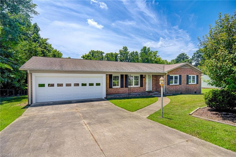 5171 Windemere Circle2-car garage with workspace and laundry area + a great Rocking Chair Front Porch!