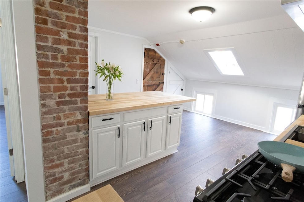 39 Stillwater Rd unit 3, Smithfield, RI 02917 - photo 1