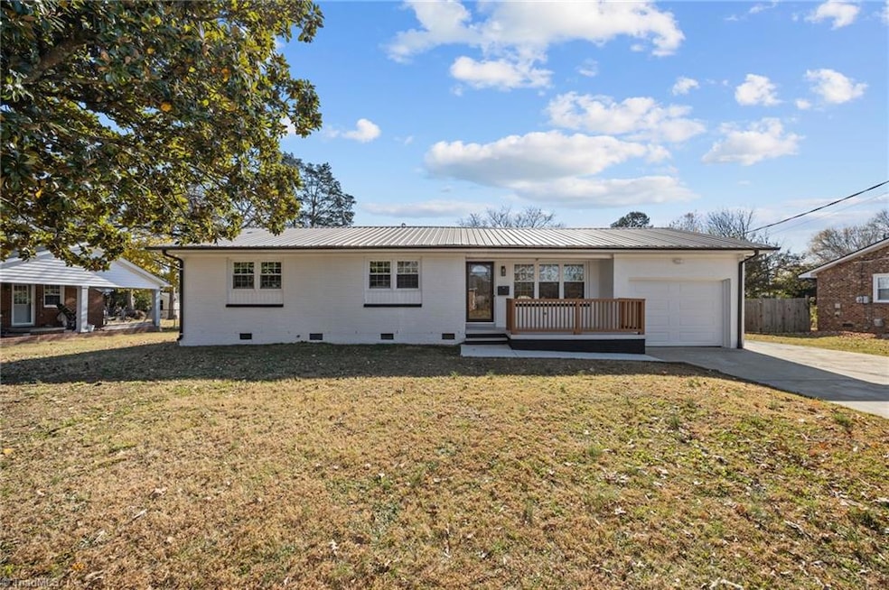 115 Eastway Ln, Graham, NC 27253 - photo 1