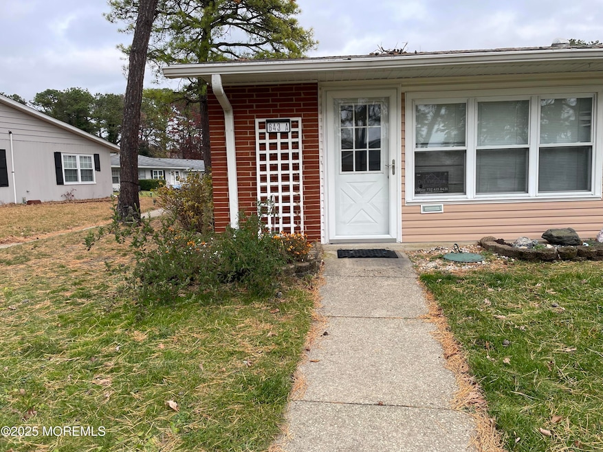 643A Plymouth Dr unit A, Lakewood, NJ 08701 - photo 1