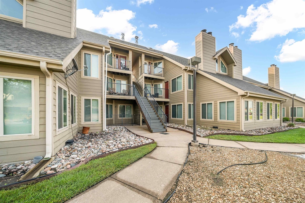 Park Place Townhomes, Wichita, KS 67207 - photo 1