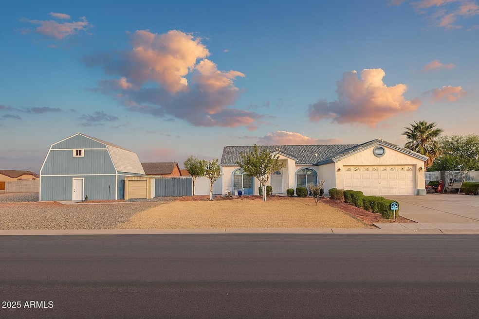 13067 S Del Rio Rd, Arizona City, AZ 85123 - photo 1