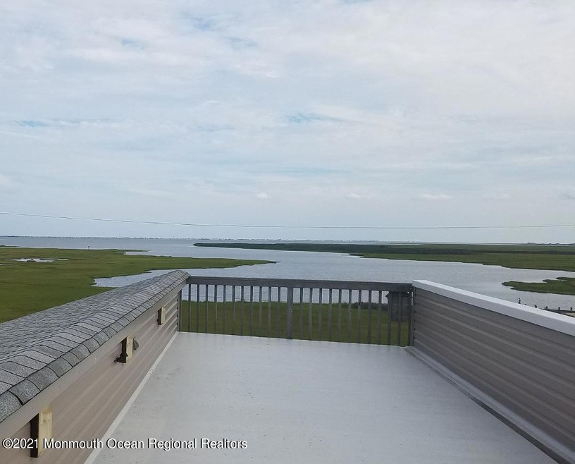 639 1st Ave, West Creek, NJ 08092 - photo 1