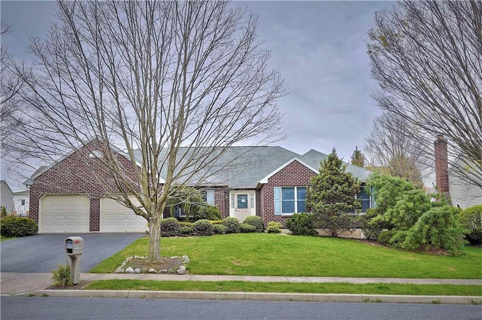 4075 Ross Rd, Bethlehem, PA 18020 - photo 1