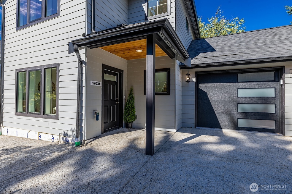 12031 40th Ave NE unit B, Seattle, WA 98125 - photo 1