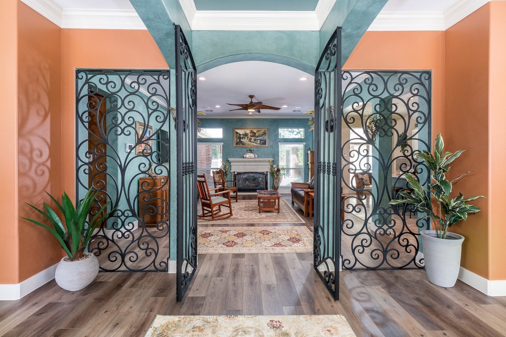 2327 Legends Gate Dr, Spring, TX 77386 - photo 1