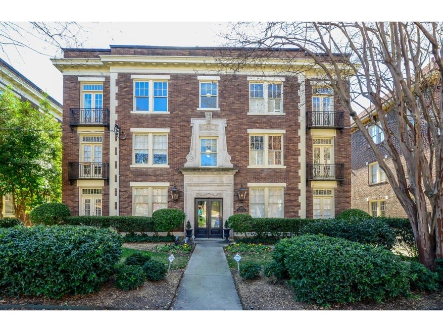 Front of the Westchester Wiltshire