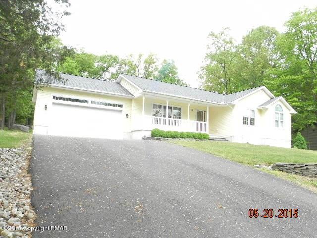 2219 Walnut Trail, Bushkill, PA 18324 - photo 1