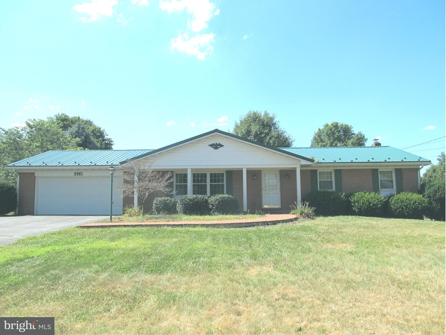 2961 Philadelphia Ave, Chambersburg, PA 17201 - photo 1