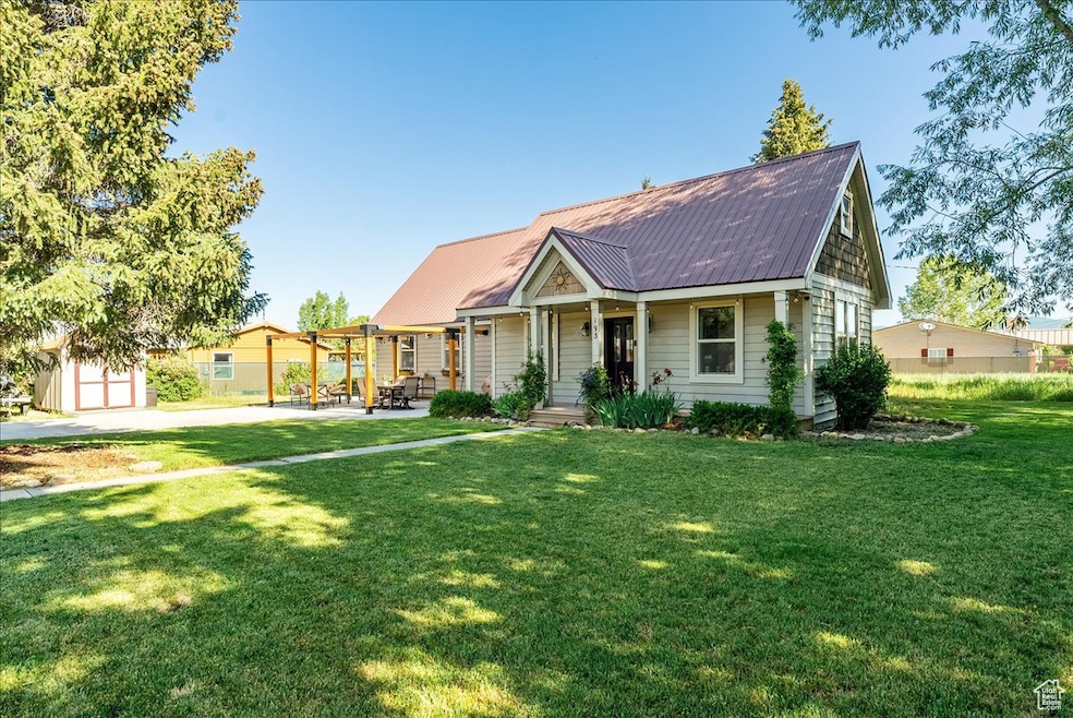 For Sale $685,000 • Co-Listing Agent