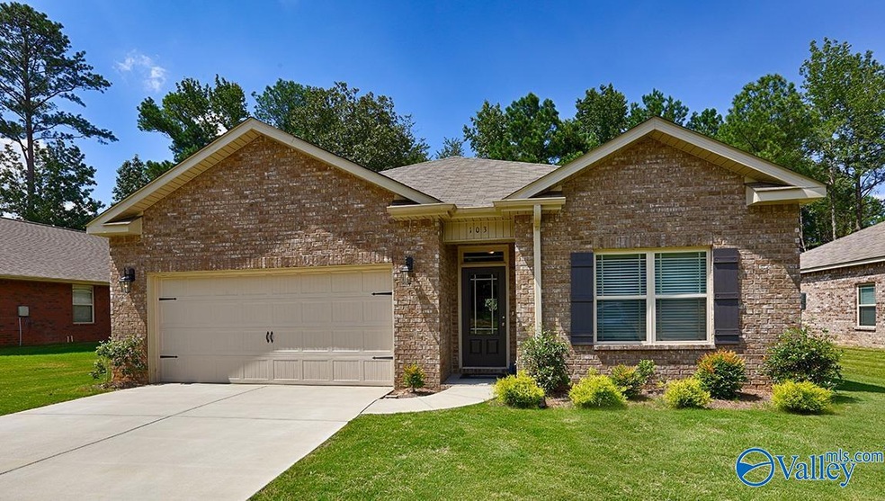 Colors and options in picture might be different then in actual home