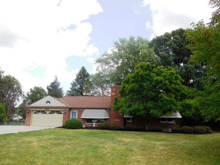Welcome to this meticulously maintained ranch home