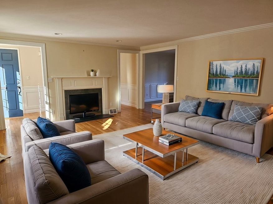 106 Jericho Rd, Weston, MA 02493 - photo 1