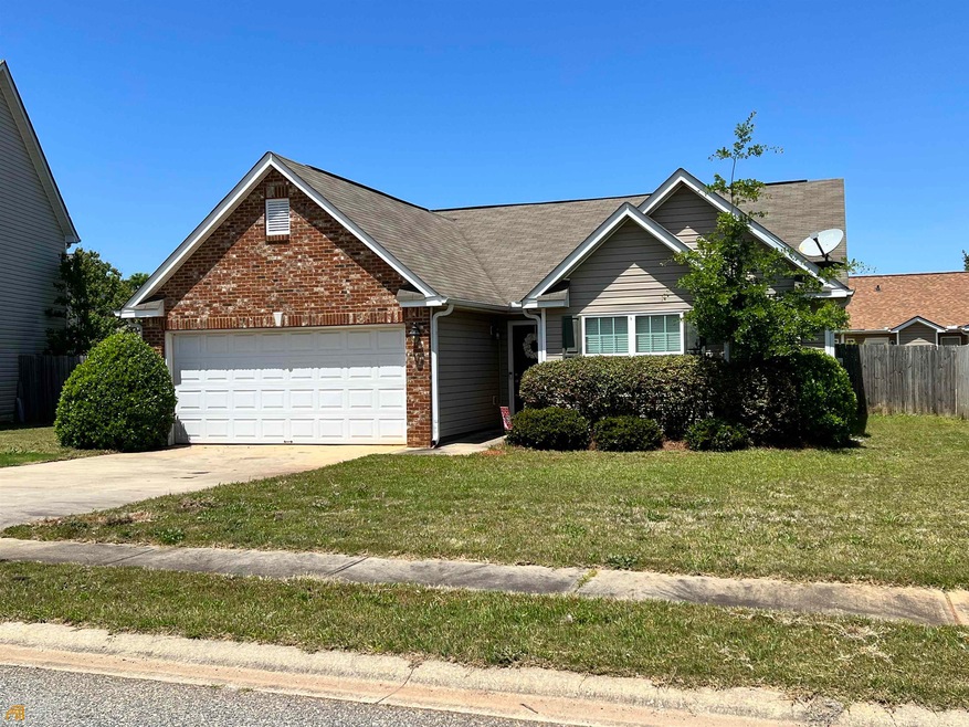 516 Arrie Dr, Byron, GA 31008 - photo 1