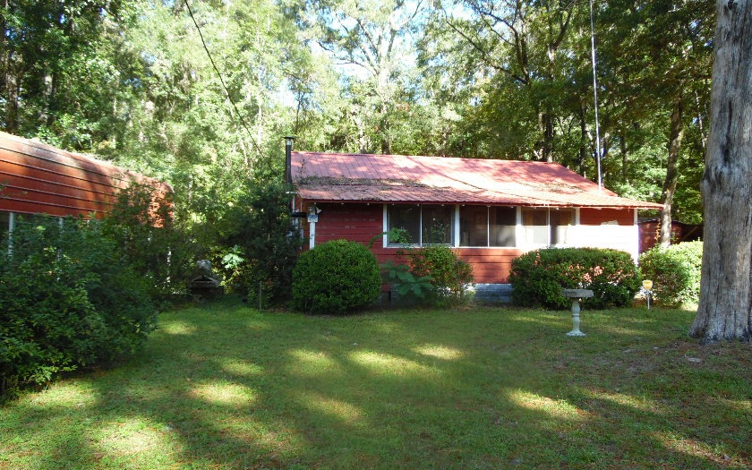 471 SW Memorial Dr, Fort White, FL 32038 - photo 1