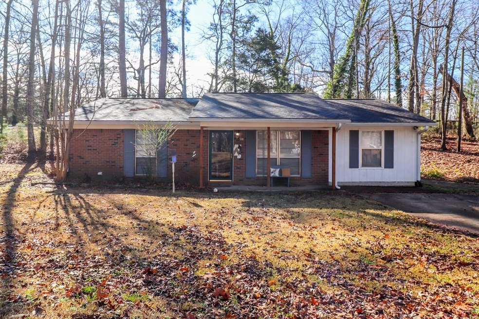 301 Palmer Dr, Oxford, MS 38655 - photo 1