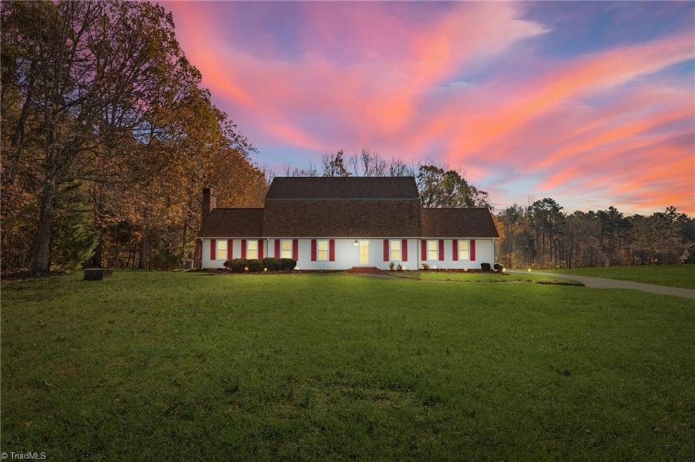 2575 Tot Hill Farm Rd, Asheboro, NC 27205 - photo 1