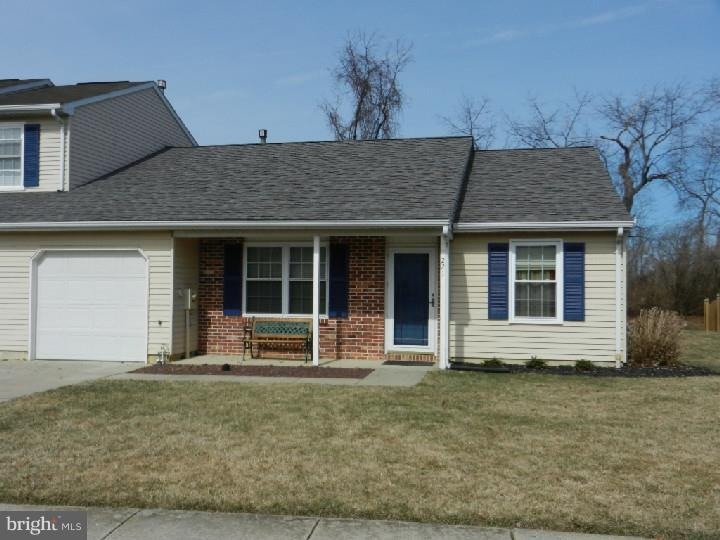 221 Lafayette Dr, Swedesboro, NJ 08085 - photo 1