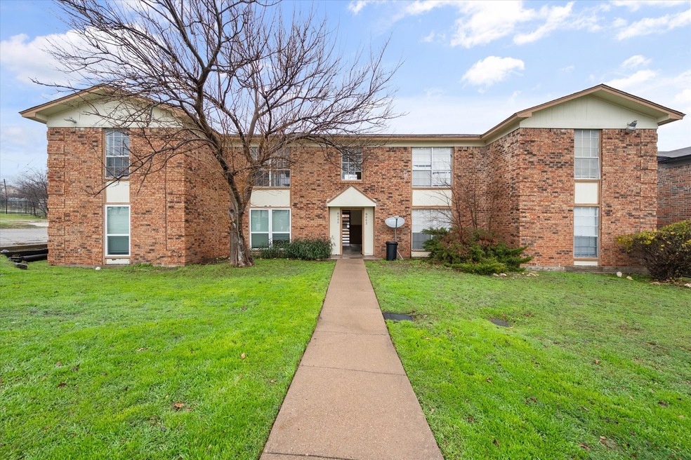 8000 Cambridge Cir unit B, Fort Worth, TX 76108 - photo 1