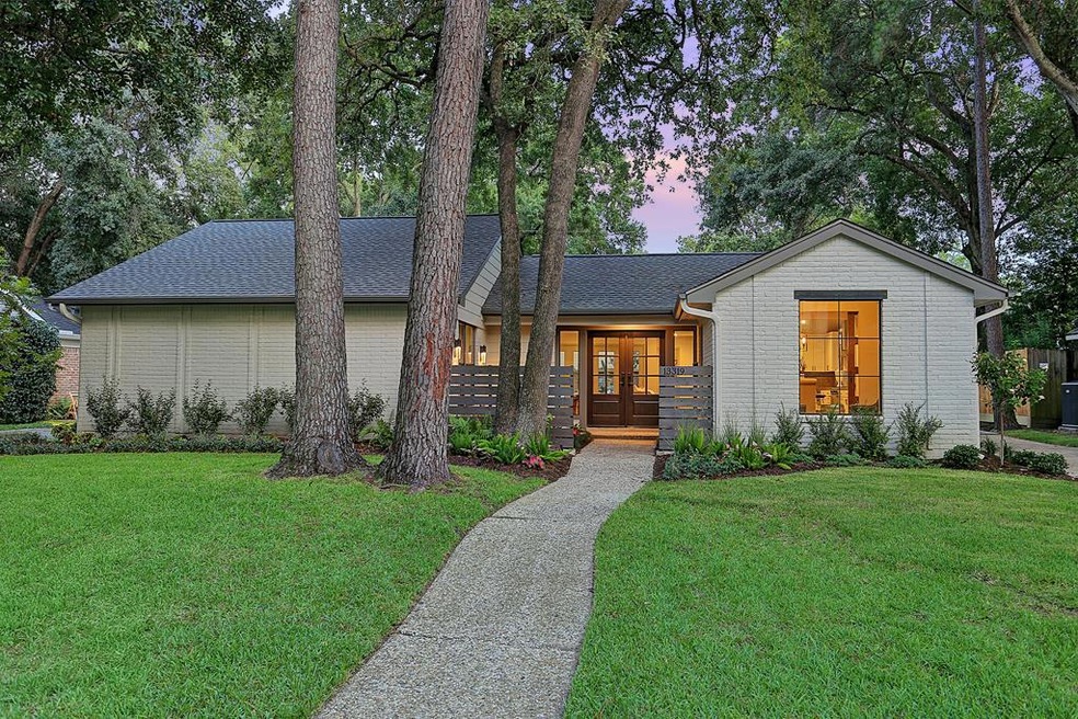 13319 Westport Ln, Houston, TX 77079 - photo 1