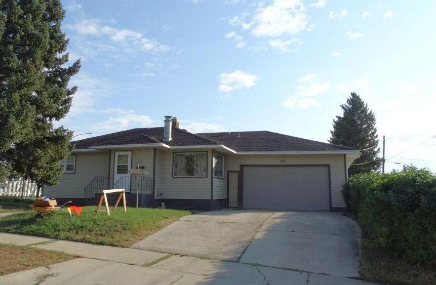 103 14th Ave S