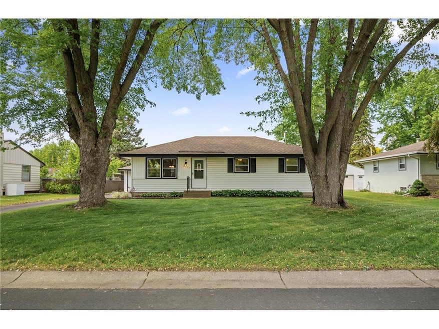 9457 Saratoga Ln N, Maple Grove, MN 55369 - photo 1