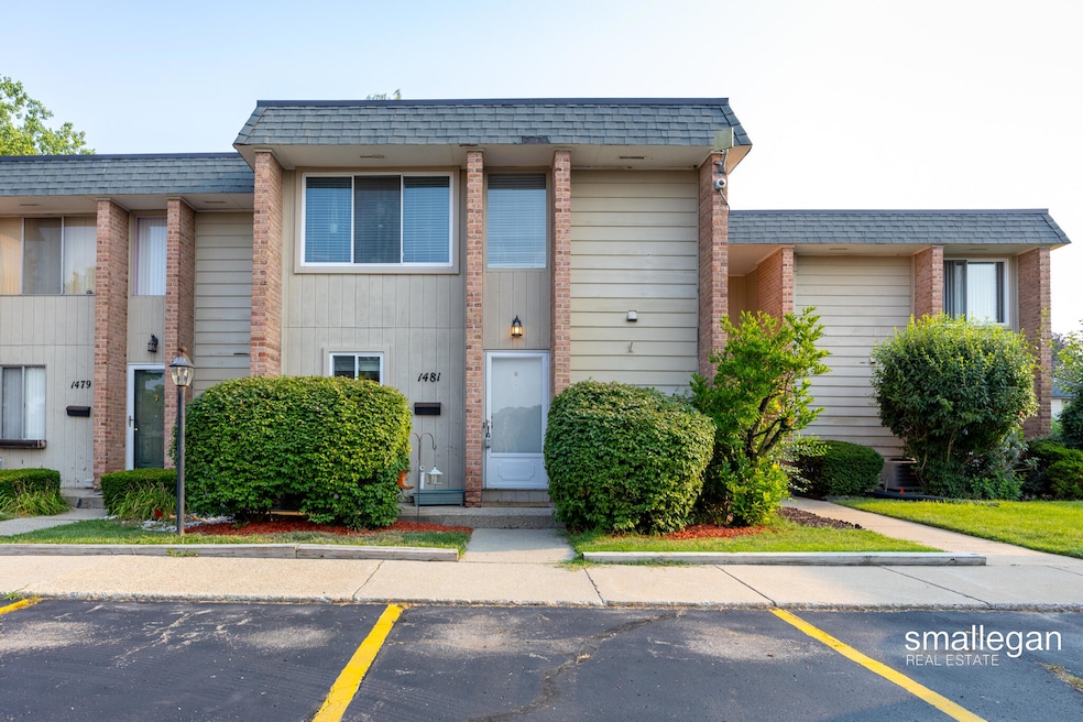 1481 N Saxony Dr SE, Grand Rapids, MI 49508 - photo 1