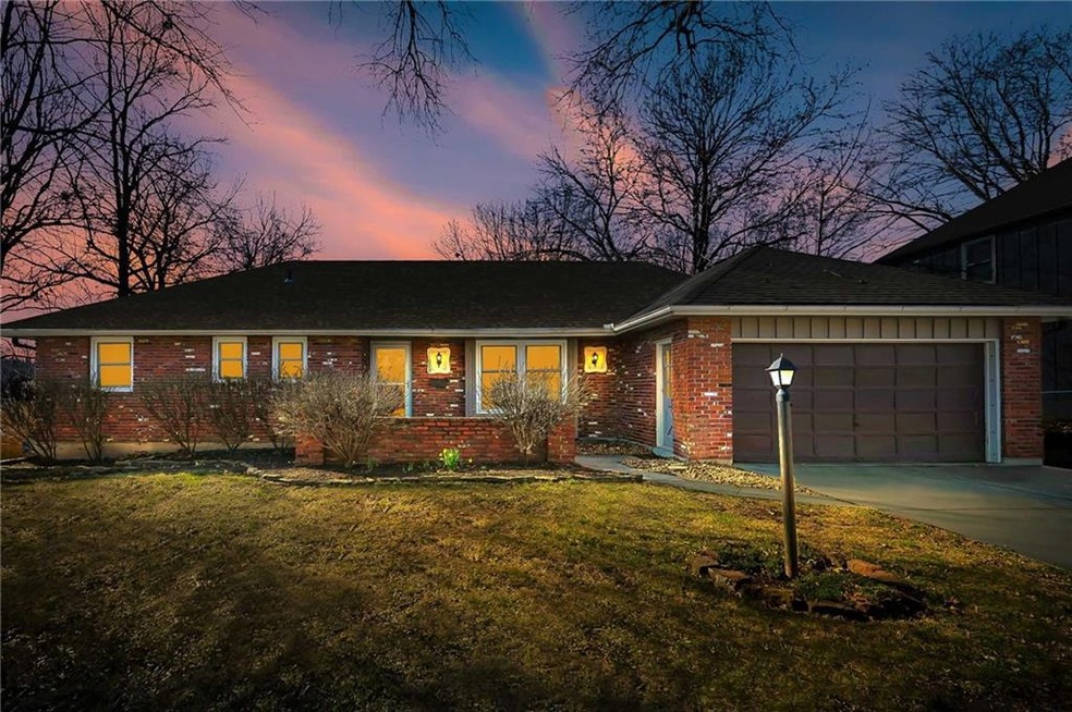 11809 W 66th St, Shawnee, KS 66203 - photo 1