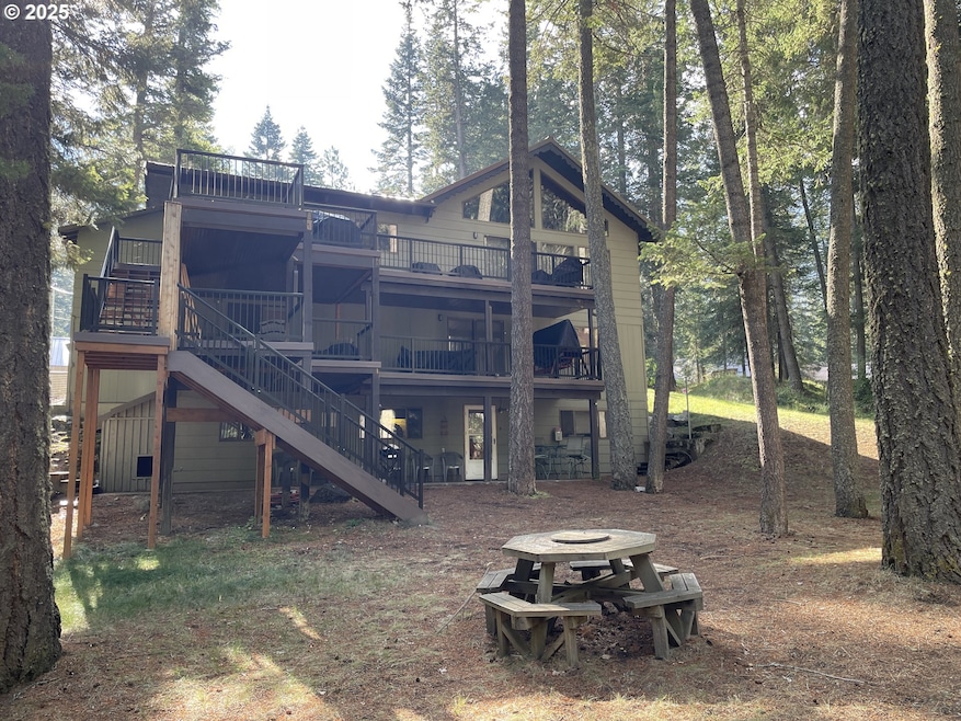 For Sale $995,600 • Co-Listing Agent