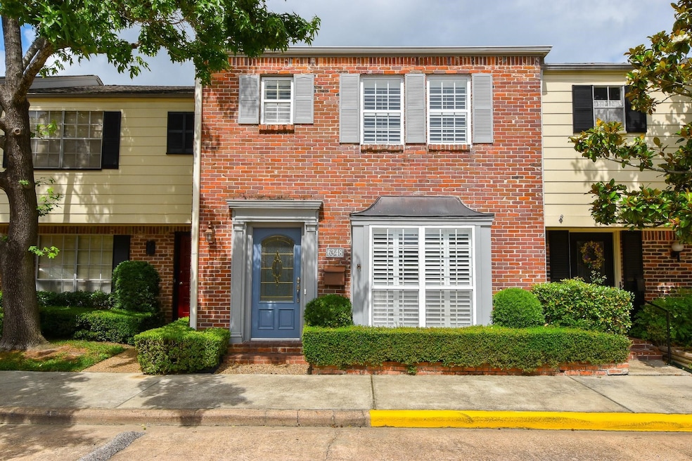 2 Story T/H in gated community.