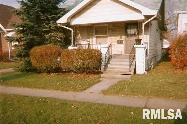 1108 Broadway St, Lincoln, IL 62656 - photo 1