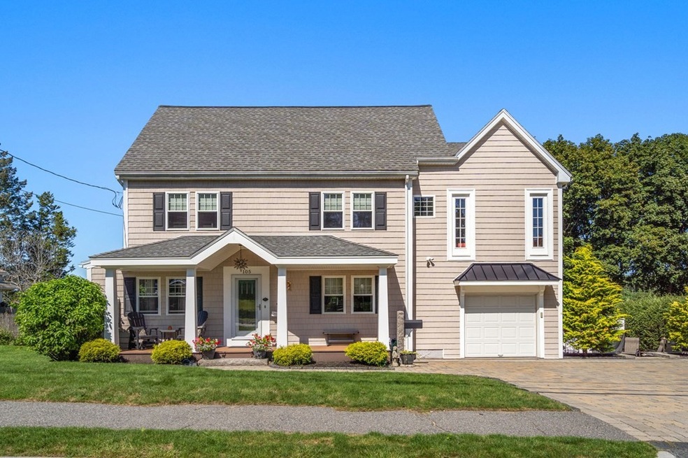 105 Brewster Rd, Waltham, MA 02451 - photo 1