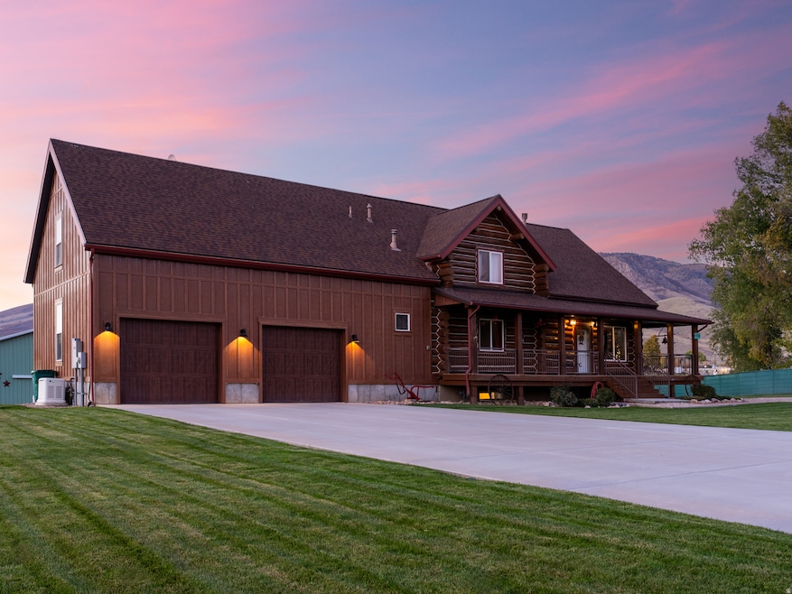 7768 E 1075 N, Huntsville, UT 84317 - photo 1