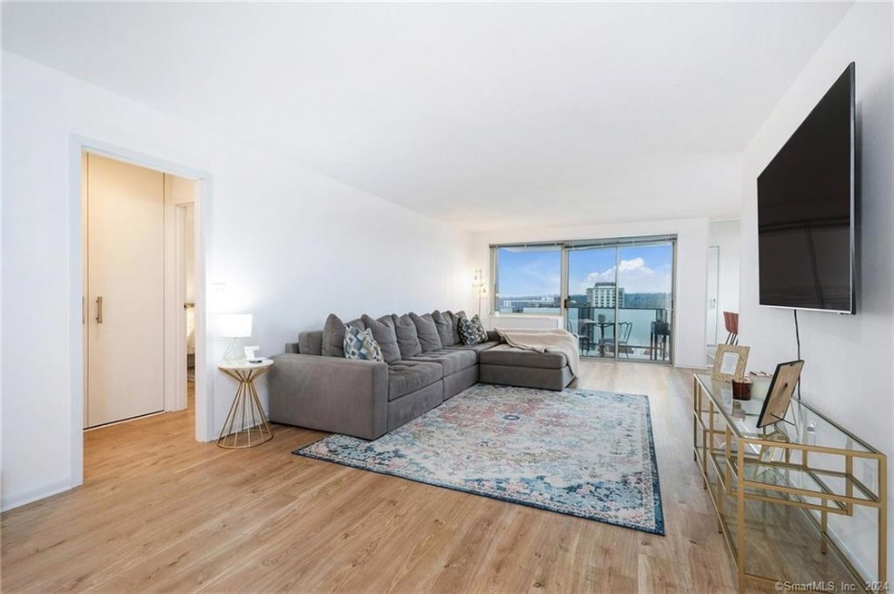 Welcome to 1 Strawberry Hill CT Unit #5C.