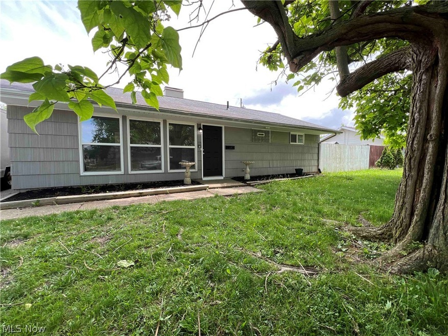 4219 Meadow Ln, Lorain, OH 44055 - photo 1